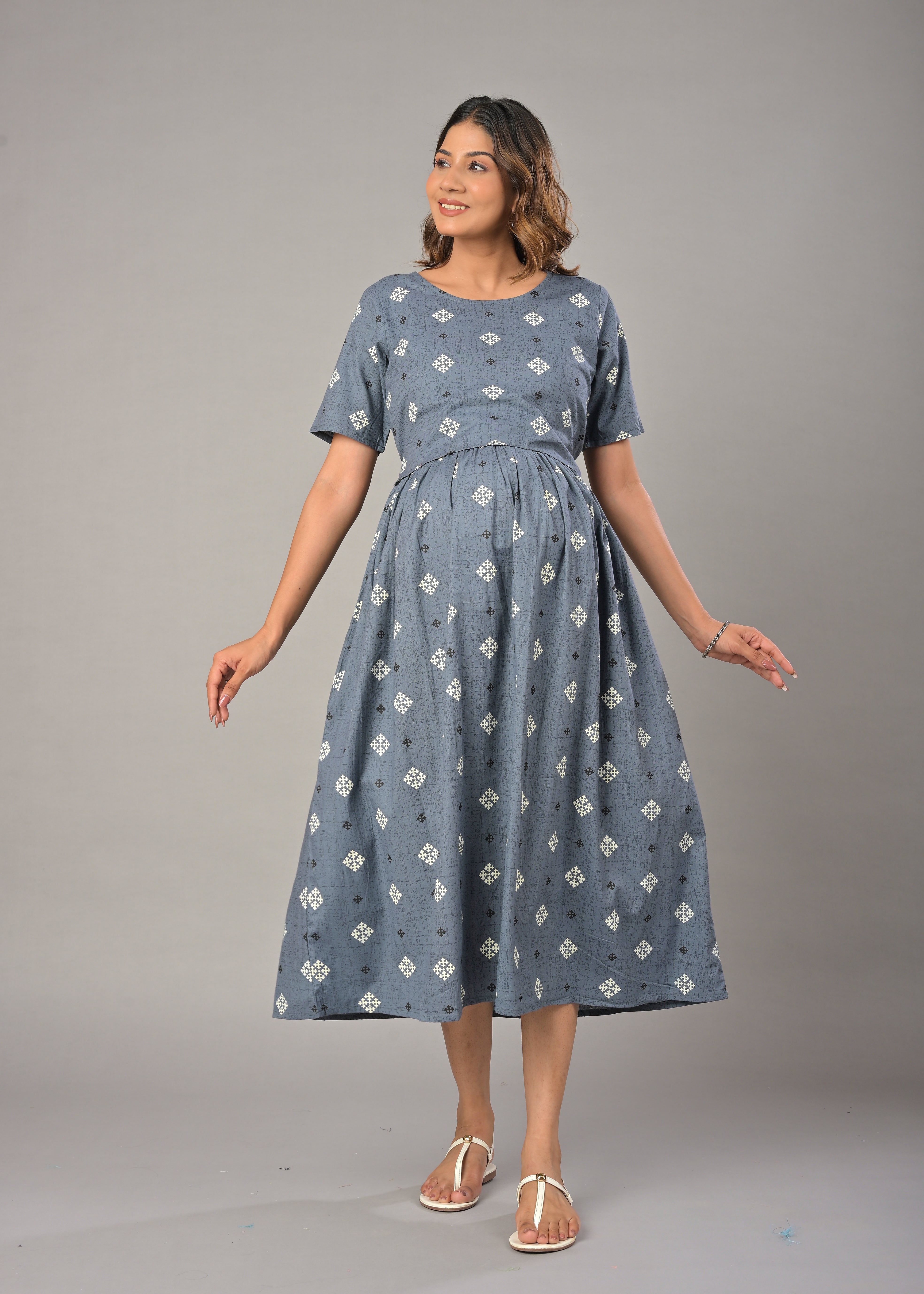 Grey Cotton Printed Maternity/Feeding Gown