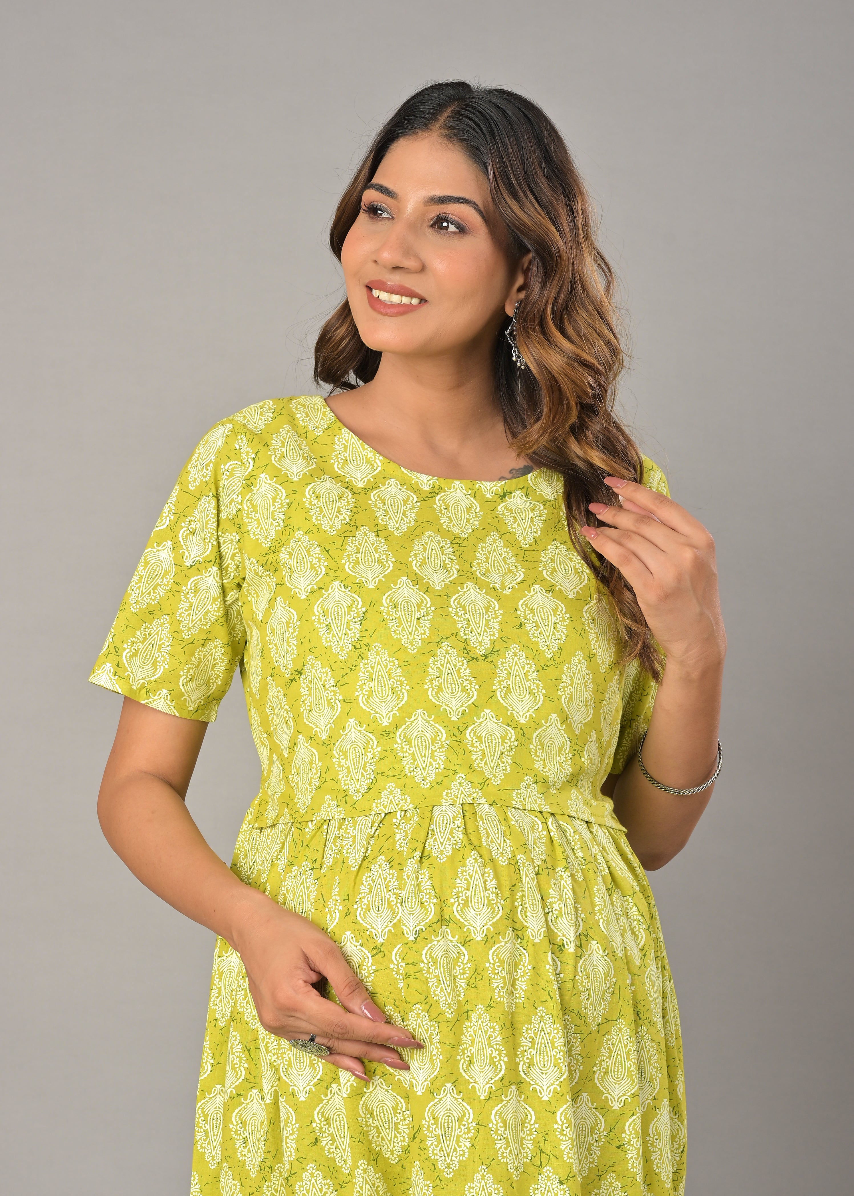 Green Cotton Printed Maternity/Feeding Gown