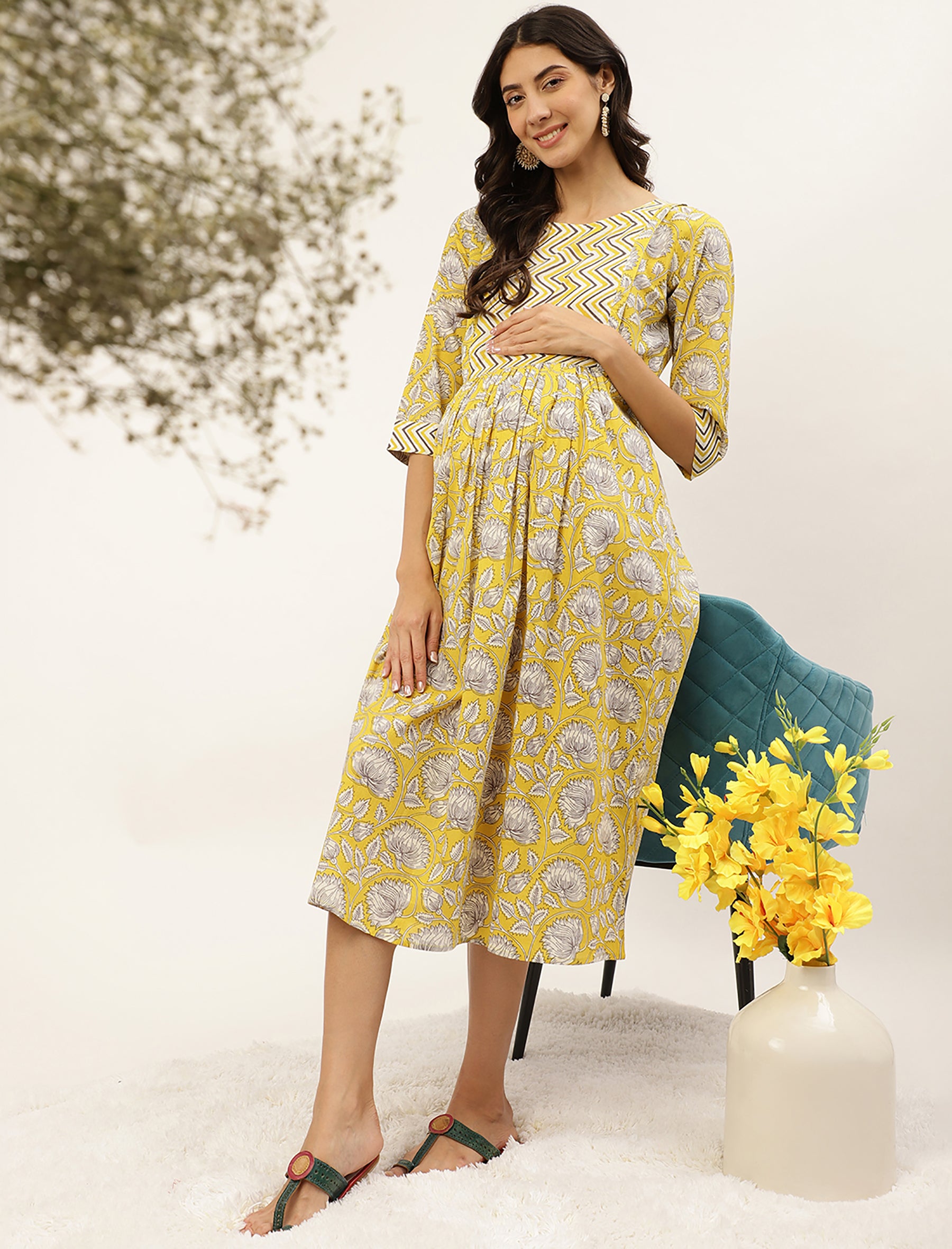 Yellow Jaal Printed Cotton Feeding Gown