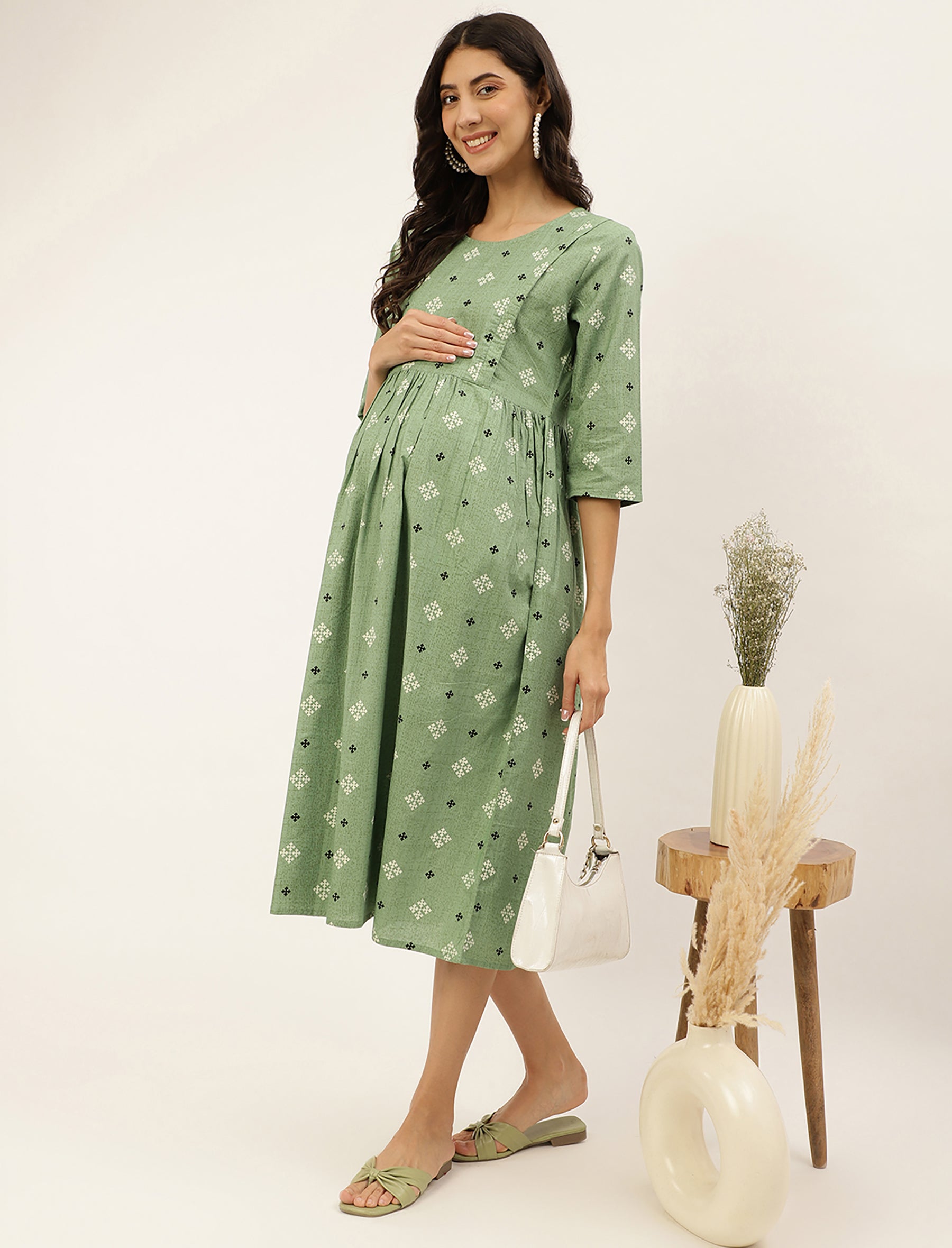 Green Cotton Printed Maternity/Feeding Gown