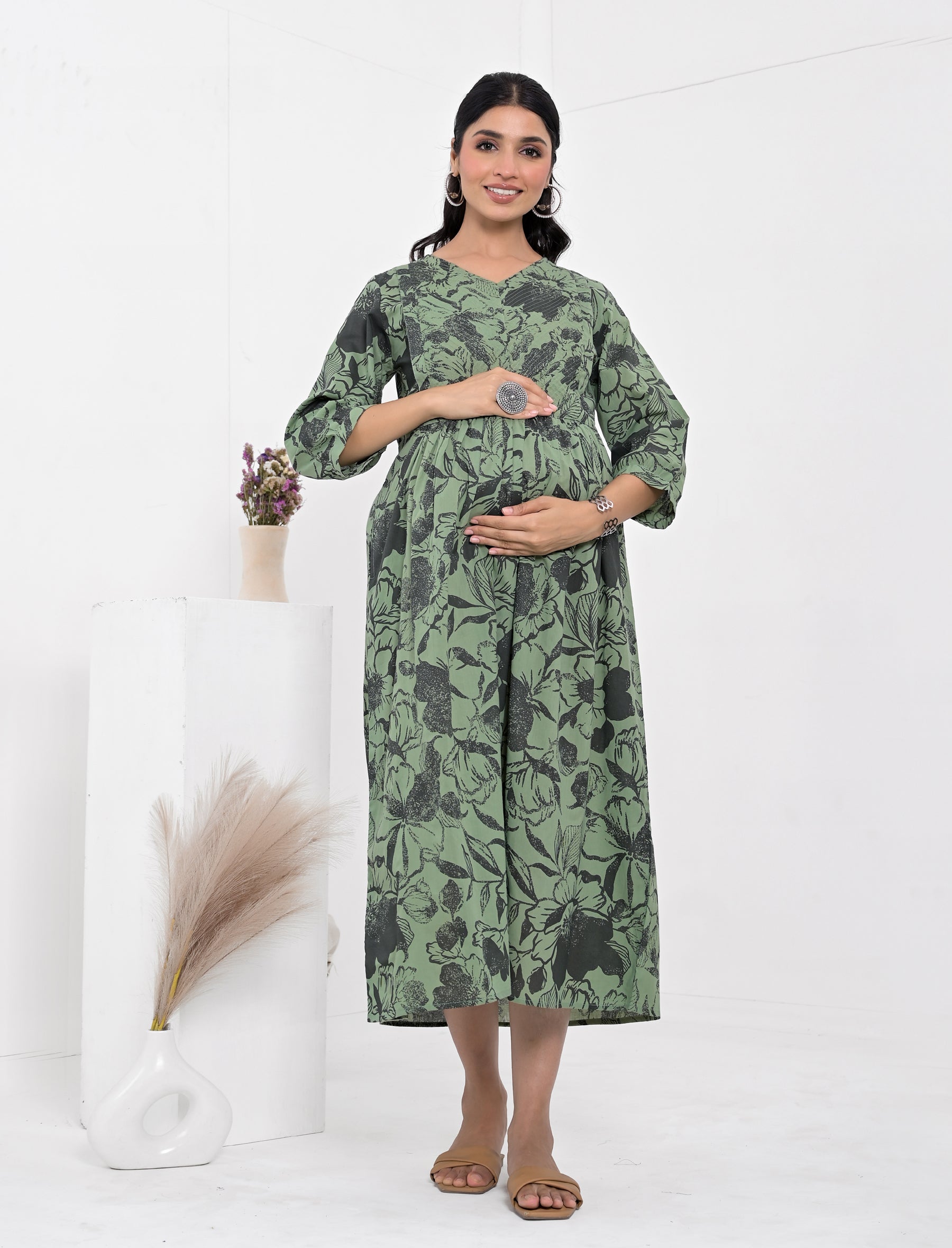 Green Jaal Printed Cotton Maternity/Feeding Gown