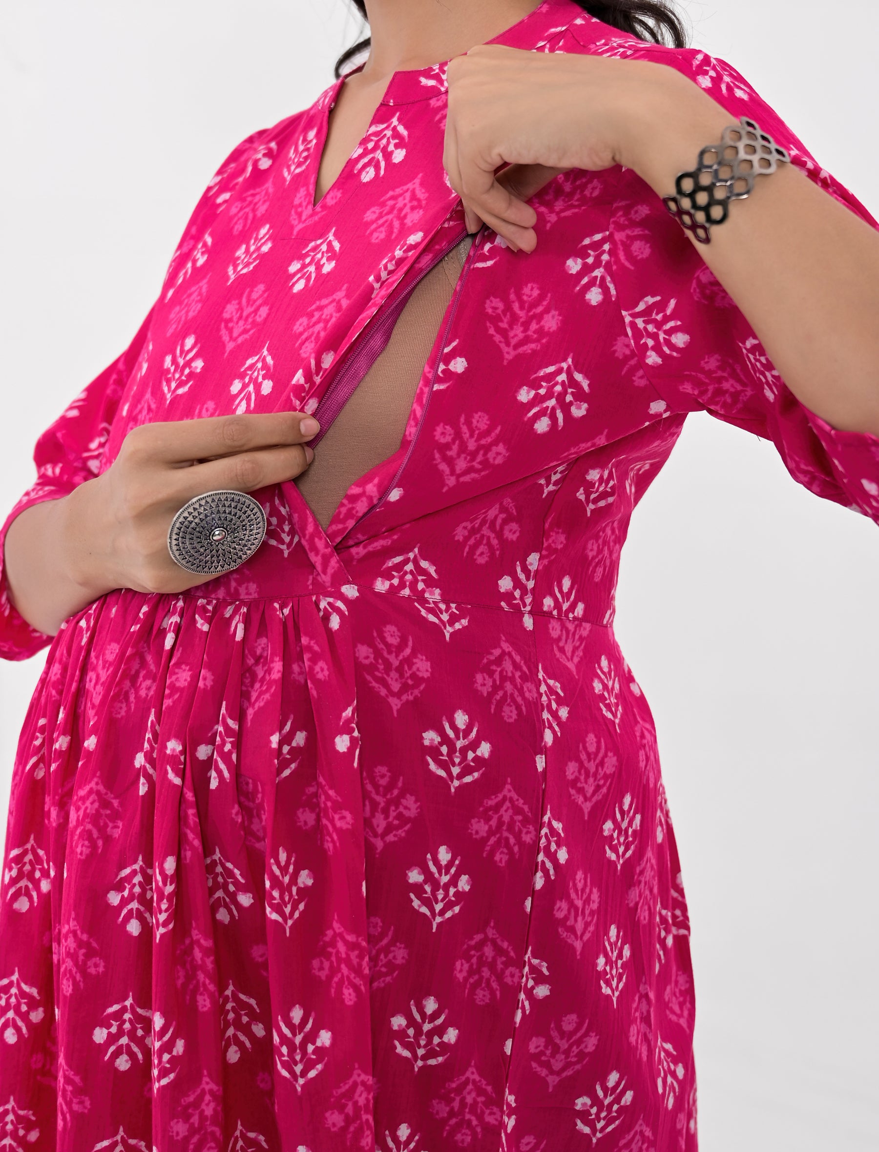 Pink Butta Printed Cotton Maternity/Feeding Gown