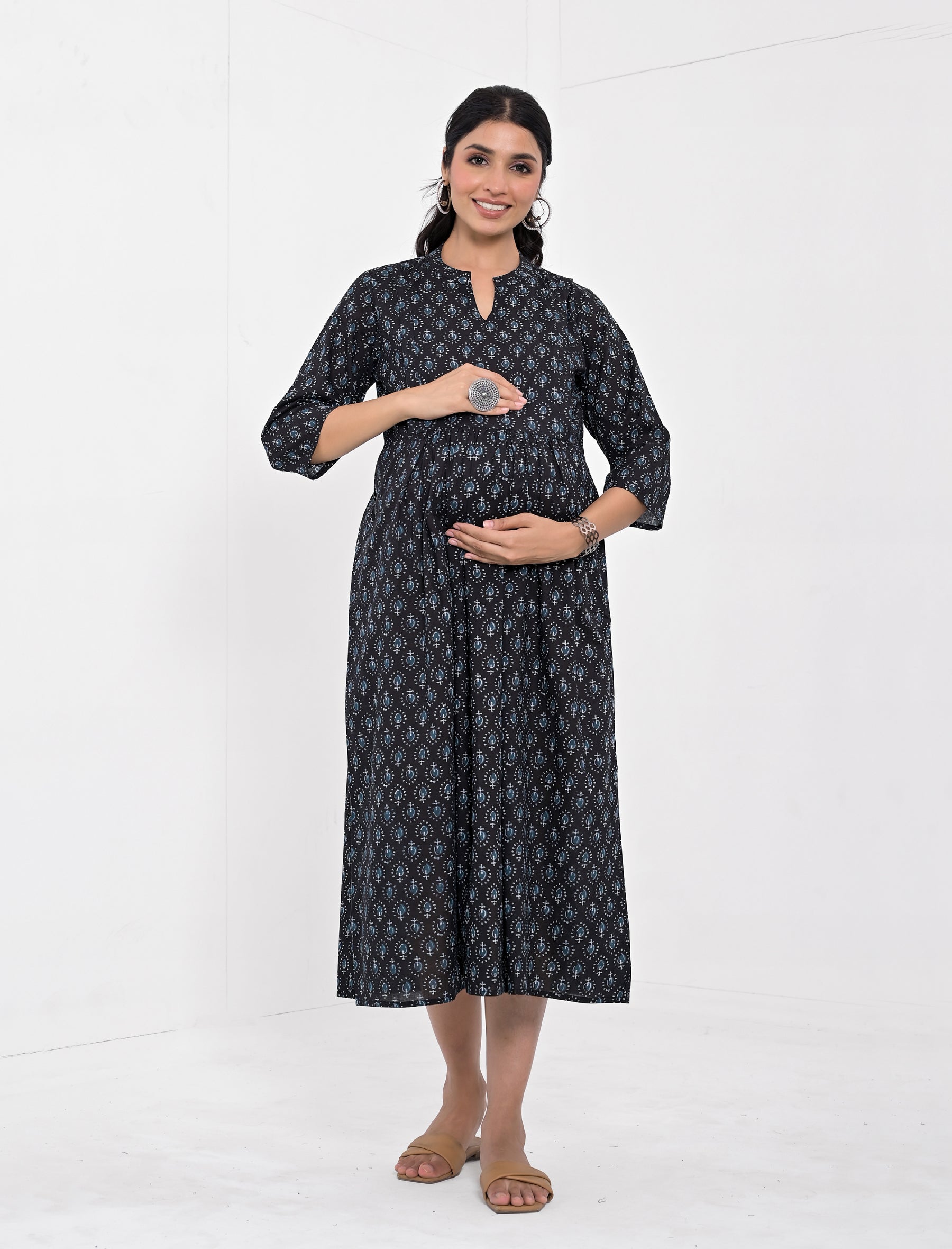 Black Butta Printed Cotton Maternity/Feeding Gown