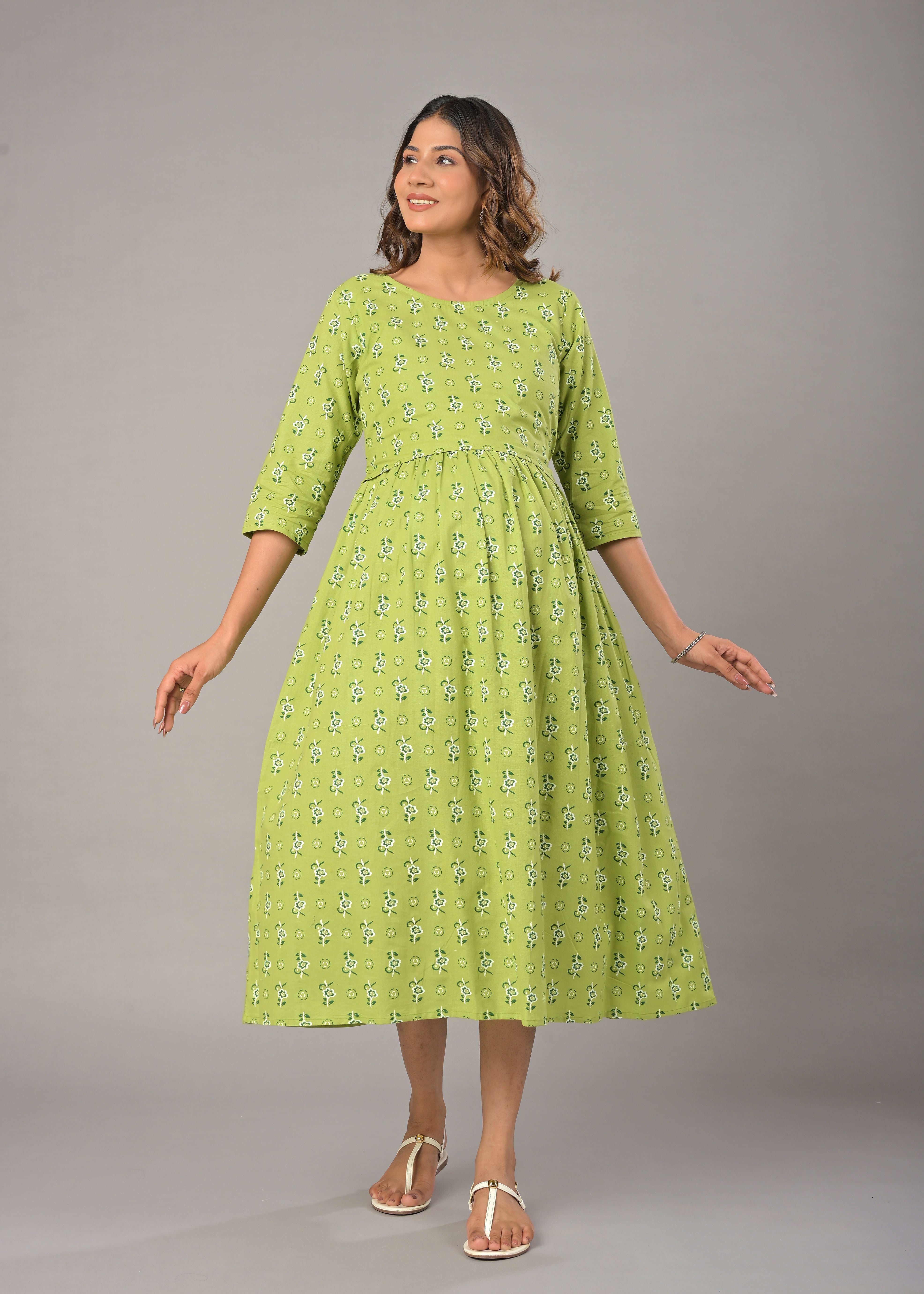 Green Cotton Printed Maternity/Feeding Gown