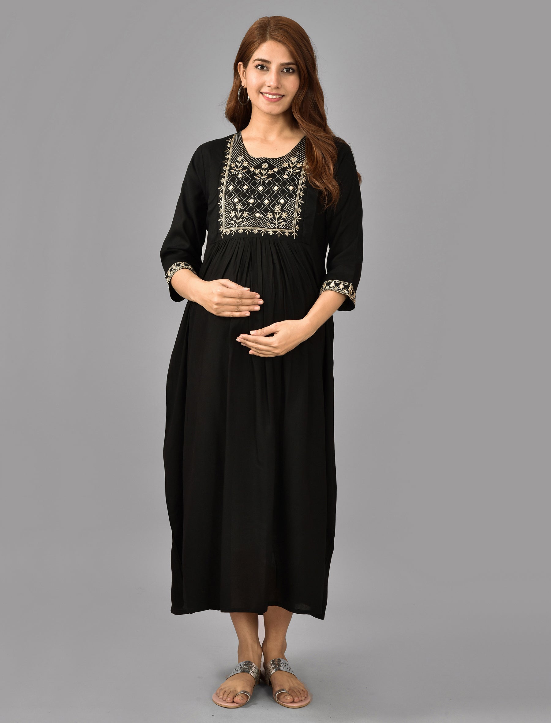 Black Solid Embroidery Cotton Maternity/Feeding Gown