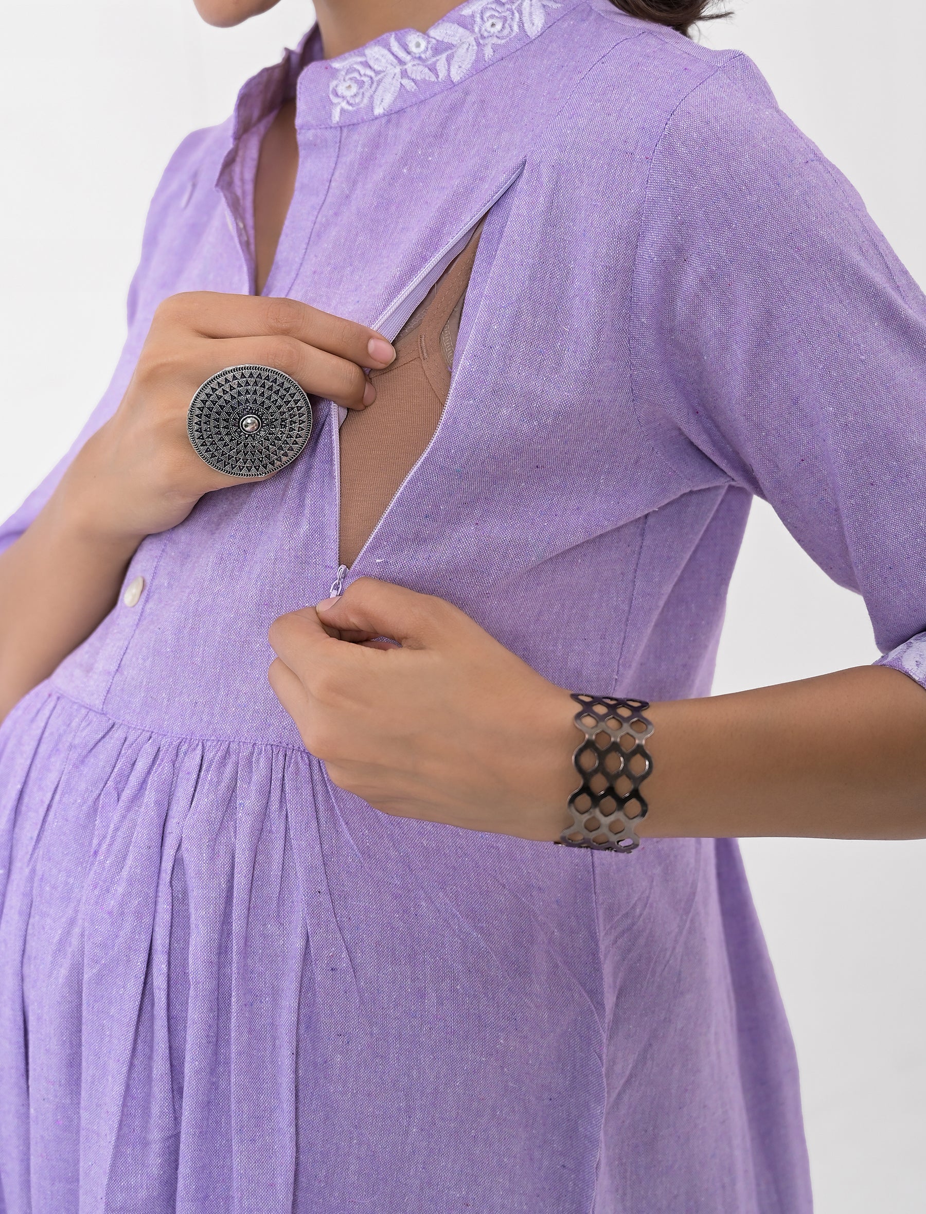 Purple Solid Embroidery Cotton Maternity/Feeding Gown